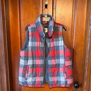 Plaid Puffer Vest in Red and Gray (Old Navy)